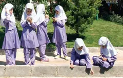 علوم دوم ابتدایی کتاب درسی: نسخه 1402 صفحه 12 سوال 1