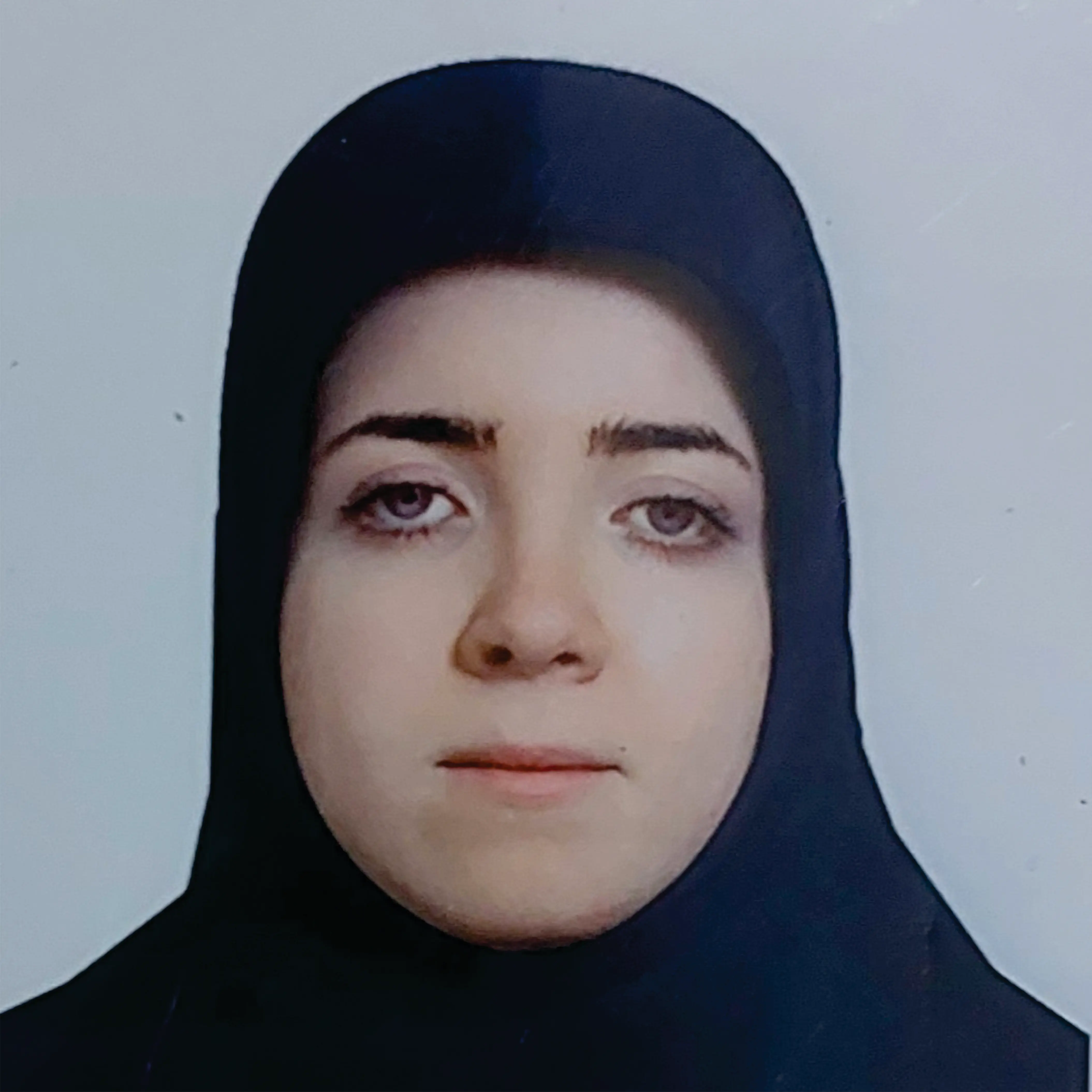 سارا  فرزانه