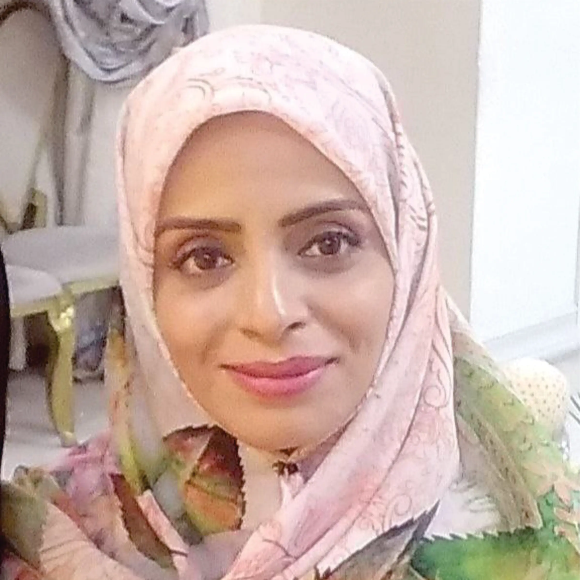 زهرا خلیل پور